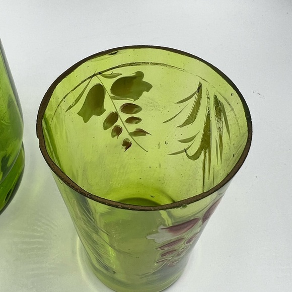 ANTIQUE EMERALD GREEN HAND-PAINTED BLOWN GLASS LEMONADE PITCHER & 4 GLASSES - Picture 3 of 8